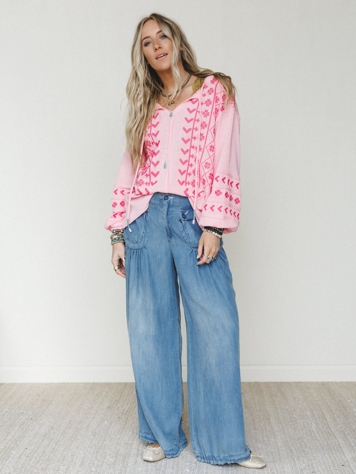 Sunset Palms Embroidered Top - Bubble Gum