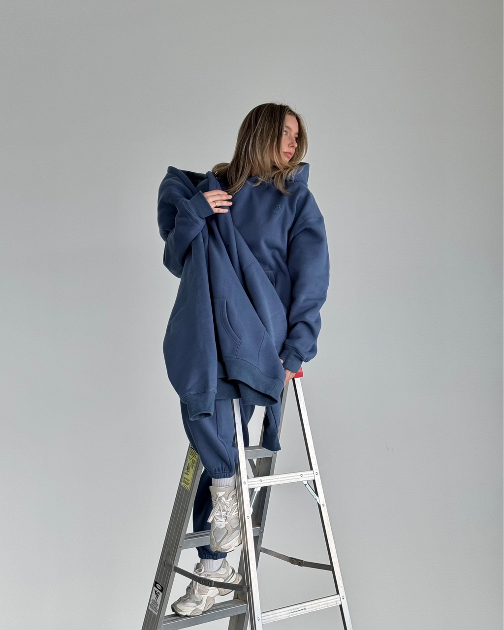 Heavyweight Pullover Hoodie ¡ª Denim (v3)