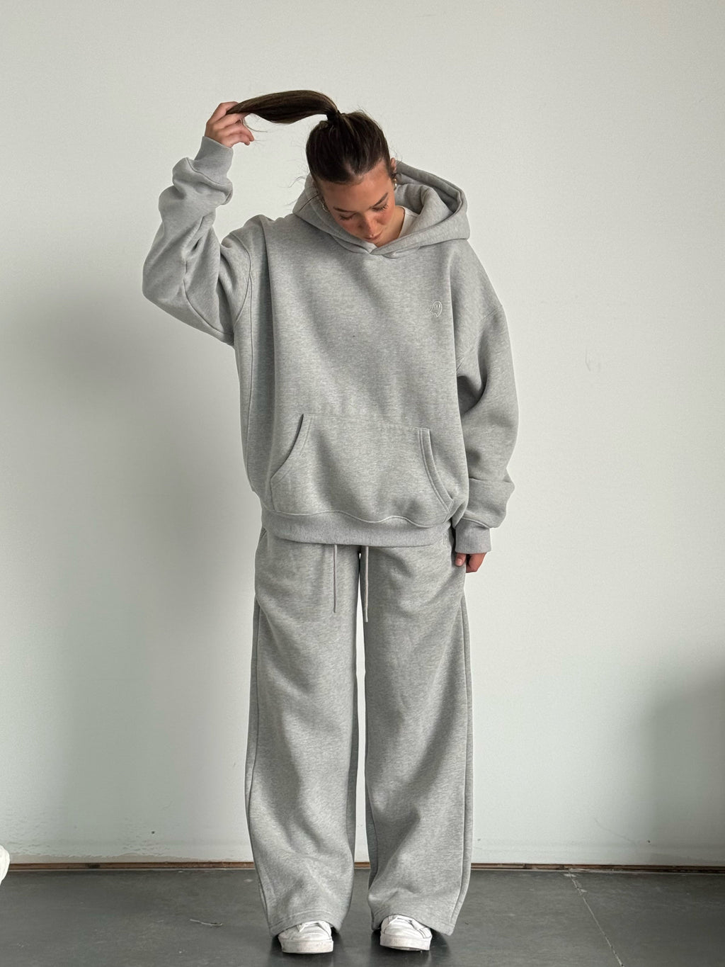 Heavyweight Pullover Hoodie - Athletic Grey (v2)